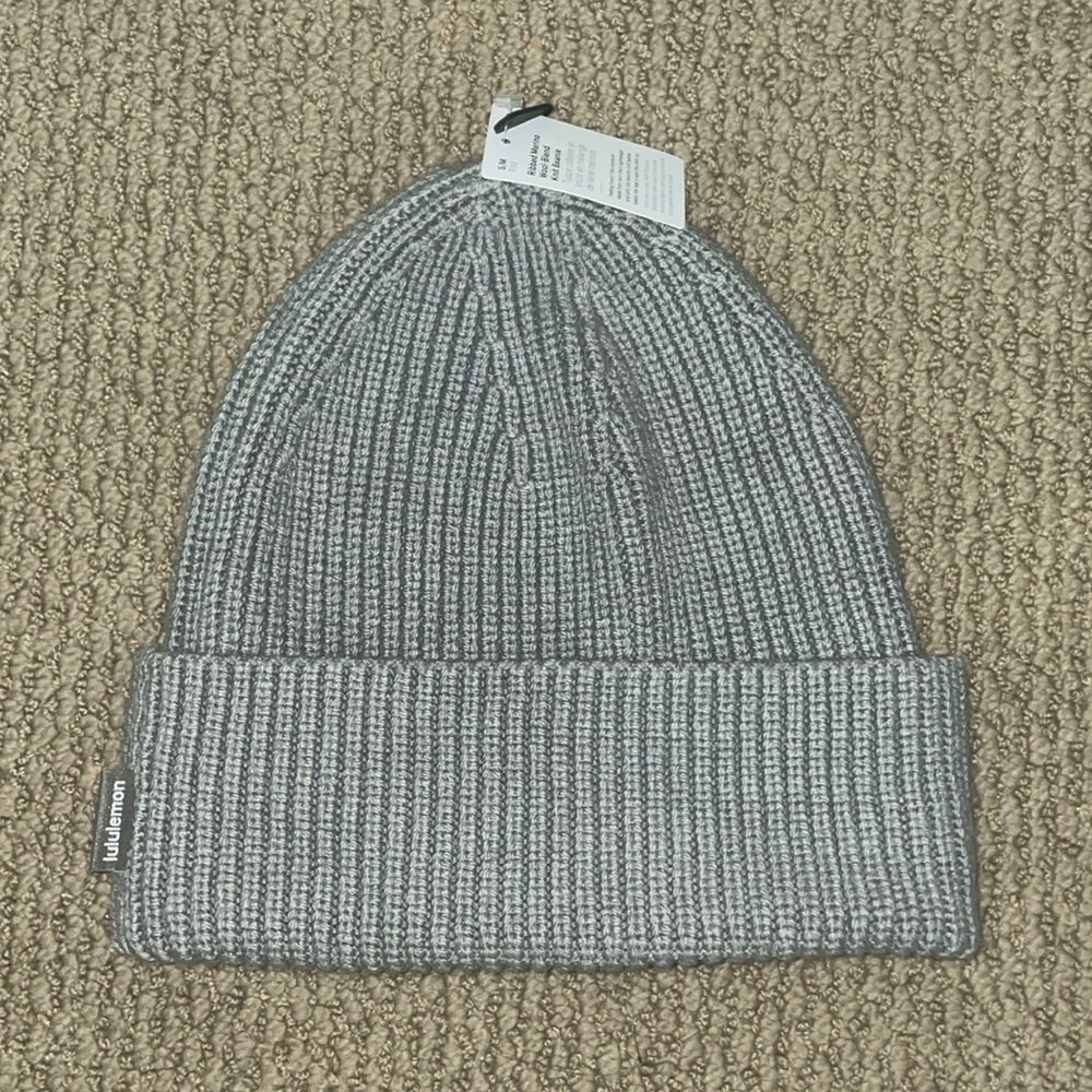 LULULEMON WINTER BEANIE
